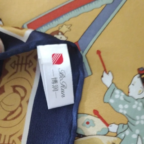 Elegant Silk Scarf - Picture 3 of 8